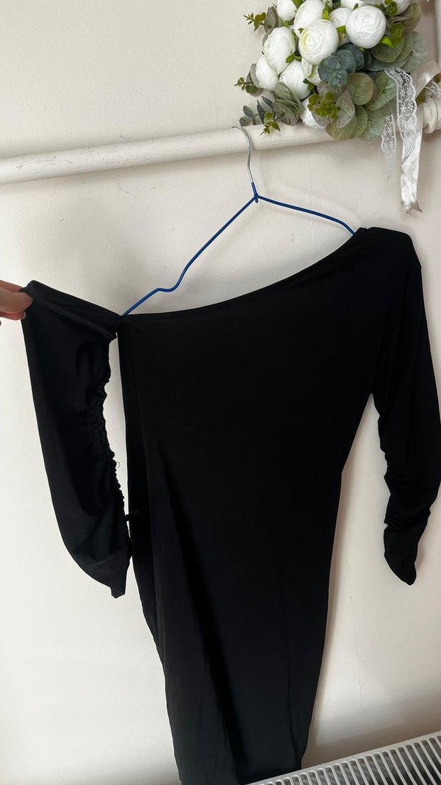 Drapeli Siyah V-Yaka Uzun Kollu elbise - Görsel 2