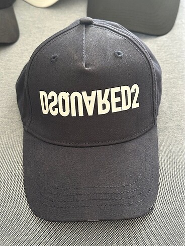 DSQUARED2 CAP