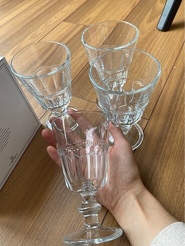 Beden Madame coco perline 4 lü kadeh seti