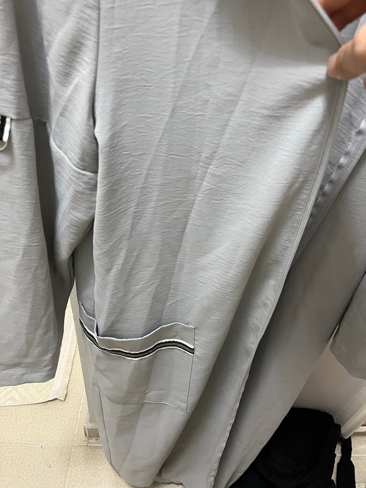 Gri Kadın Uzun Salaş Kapüşonlu Elbise - Görsel 3