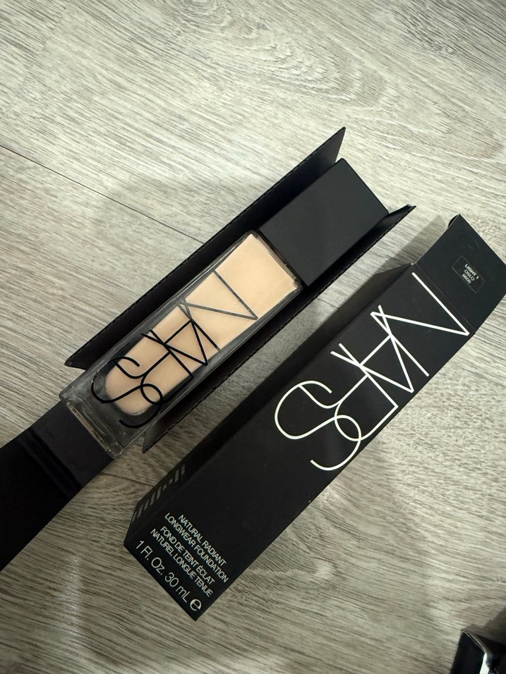 NARS Açık Bej Fondöten 30 ml - Görsel 2