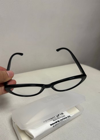 Siyah Parlak Minimalist Kadın Gözlüğü - Görsel 5