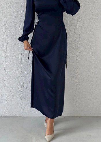 38 Beden SATEN KUMAŞ YANDAN BAĞLAMALI MODEL TESETTÜR ELBİSE