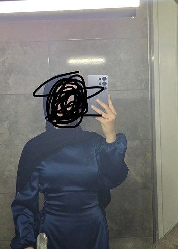 38 Beden lacivert Renk SATEN KUMAŞ YANDAN BAĞLAMALI MODEL TESETTÜR ELBİSE