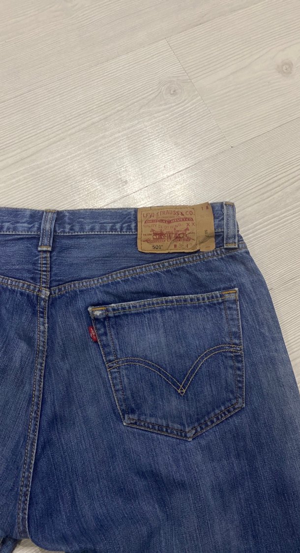 Levis 501 Düğmeli Fermuar W36 Doğal Yıpranmış Paça 2019 Orijinal - Görsel 3