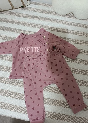 Pembe Puantiyeli Uzun Kollu Bebek Kıyafet Takımı