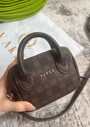  Beden Yeşil Deri Kadın Çanta, Yılan Desenli, Kemer Detaylı