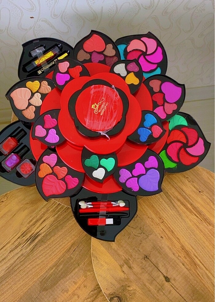 Gül modeli makyaj seti - Görsel 3