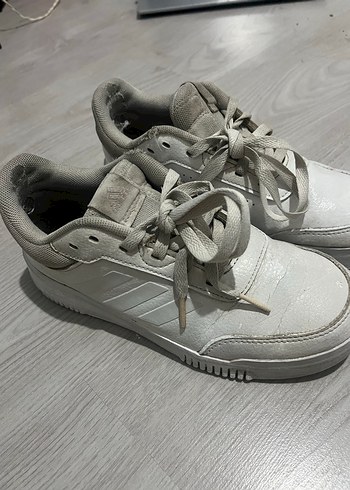 Beyaz Bağcıklı Kadın Spor Ayakkabı Adidas orjinal