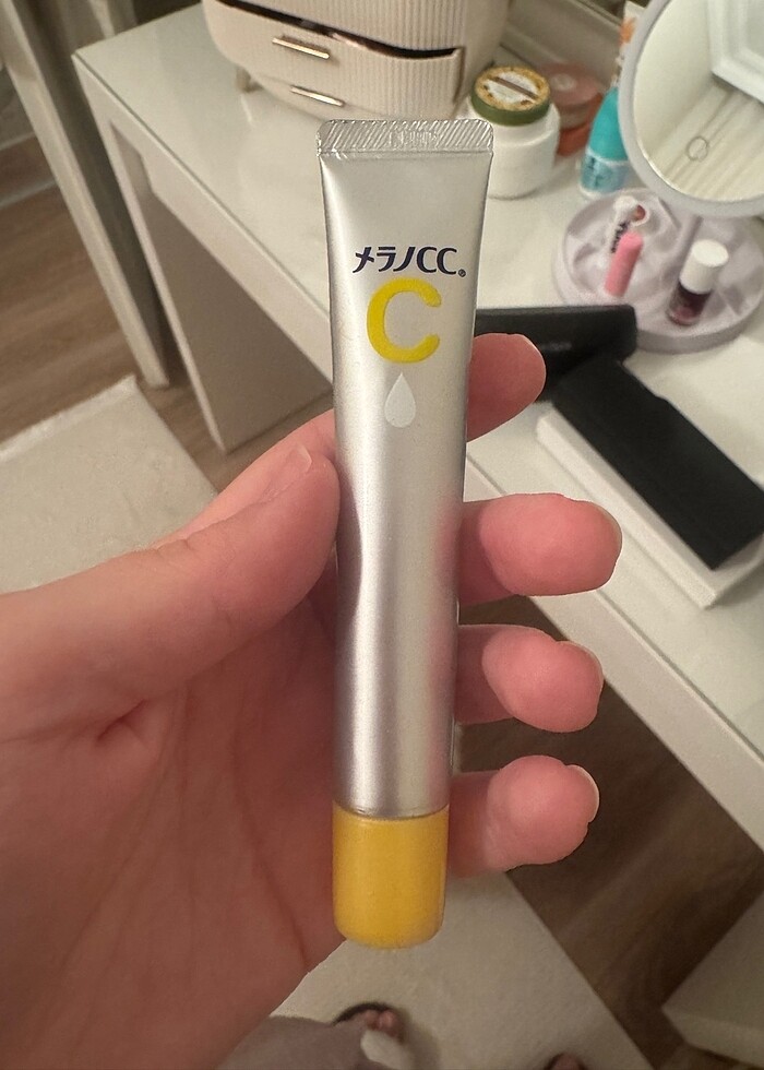 Rohto Melano CC Esans Yağ - Görsel 3