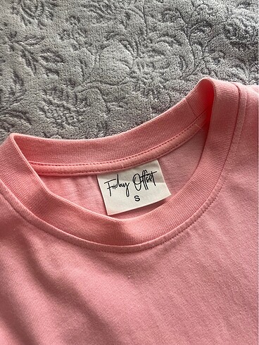 Diğer Friday Offset Crop Tshirt