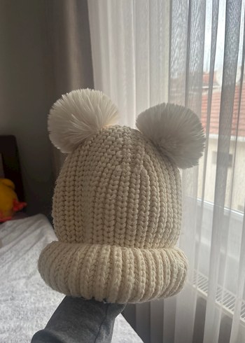 Beyaz İki Ponponlu Örgü Bere - Görsel 3