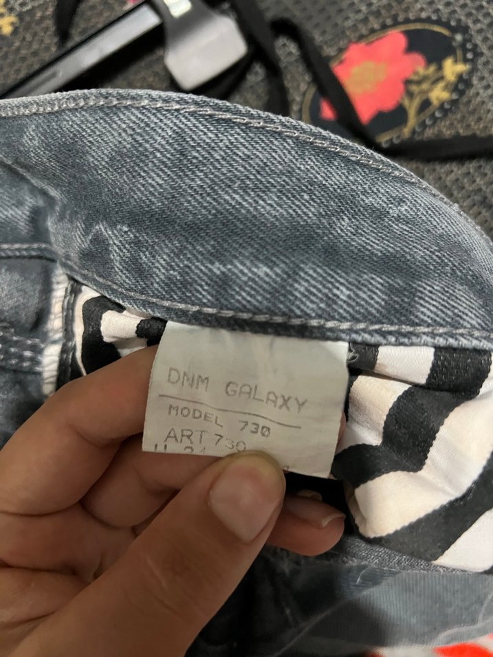 Gri Bol Kesim Kemerli Erkek Kot Pantolon - Görsel 4