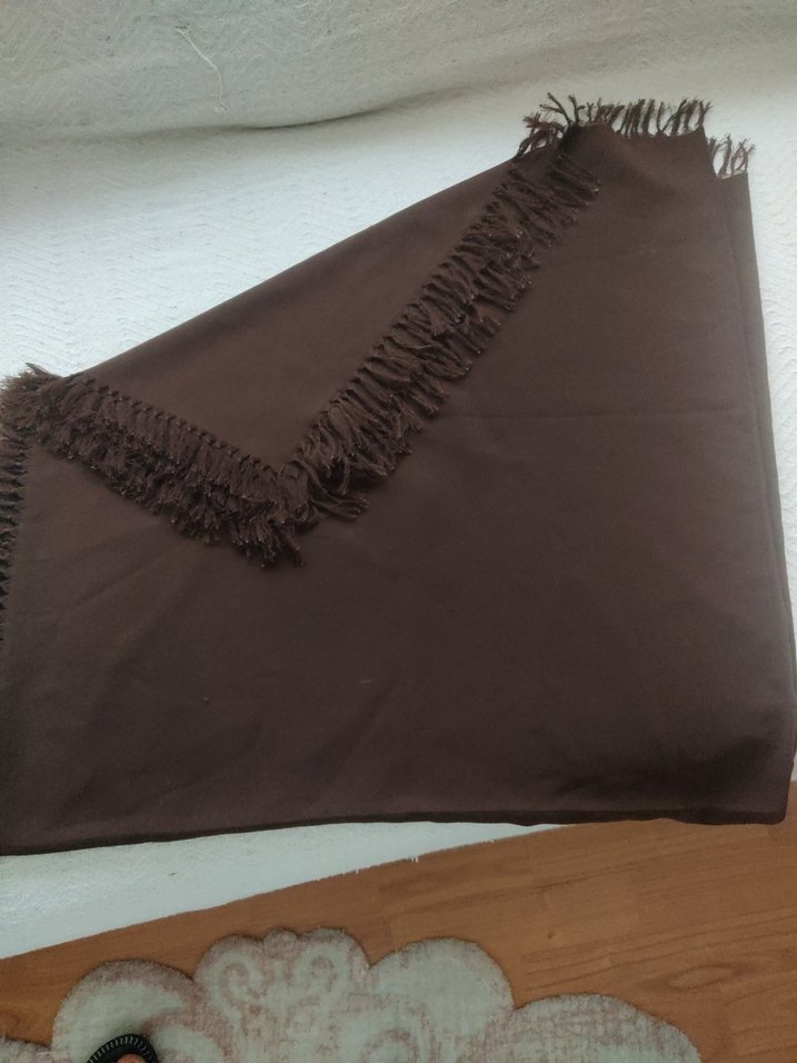 Kahverengi Kadın Püsküllü Şal - Görsel 3