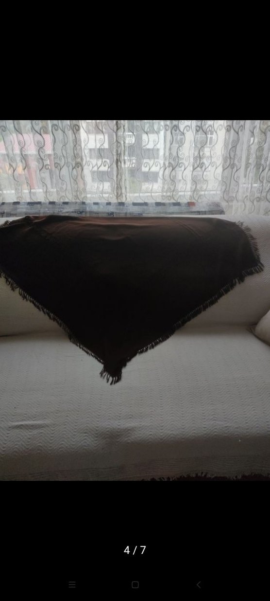 Kahverengi Püsküllü Kadın Şal - Görsel 4