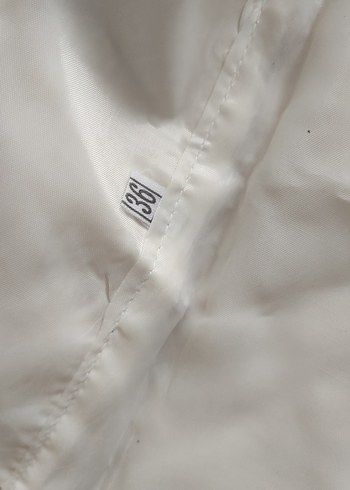 erkek Çocuk Beyaz Düğmeli Yelek - Görsel 2