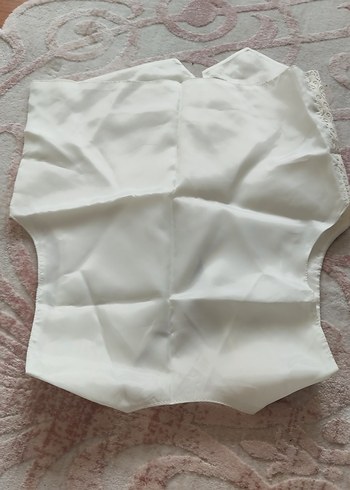 erkek Çocuk Beyaz Düğmeli Yelek - Görsel 3