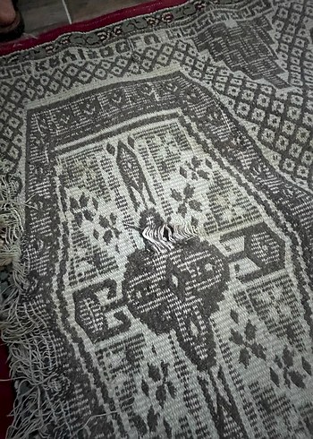 Koyu Renkli Çok Desenli Geleneksel Halı - Görsel 9