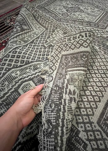 Koyu Renkli Çok Desenli Geleneksel Halı - Görsel 8