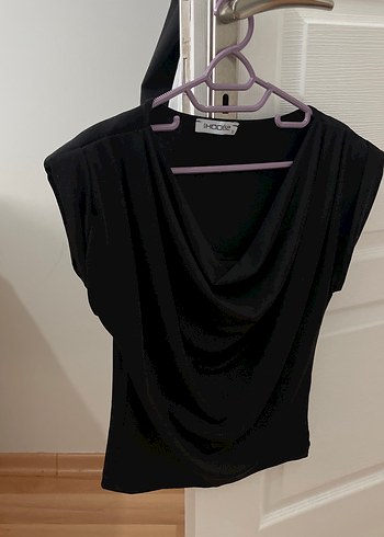 Drapeli V Yakalı Siyah Kadın Bluz - Görsel 2