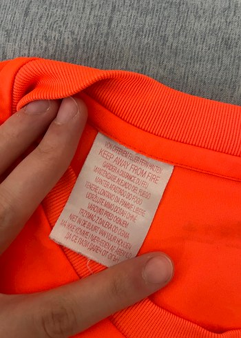 Turuncu Baskılı Tişört Kısa Kollu - Görsel 2