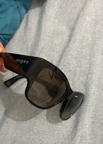 Vogue Klasik Kadın Güneş Gözlüğü - Görsel 7