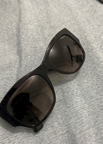 Vogue Klasik Kadın Güneş Gözlüğü - Görsel 8