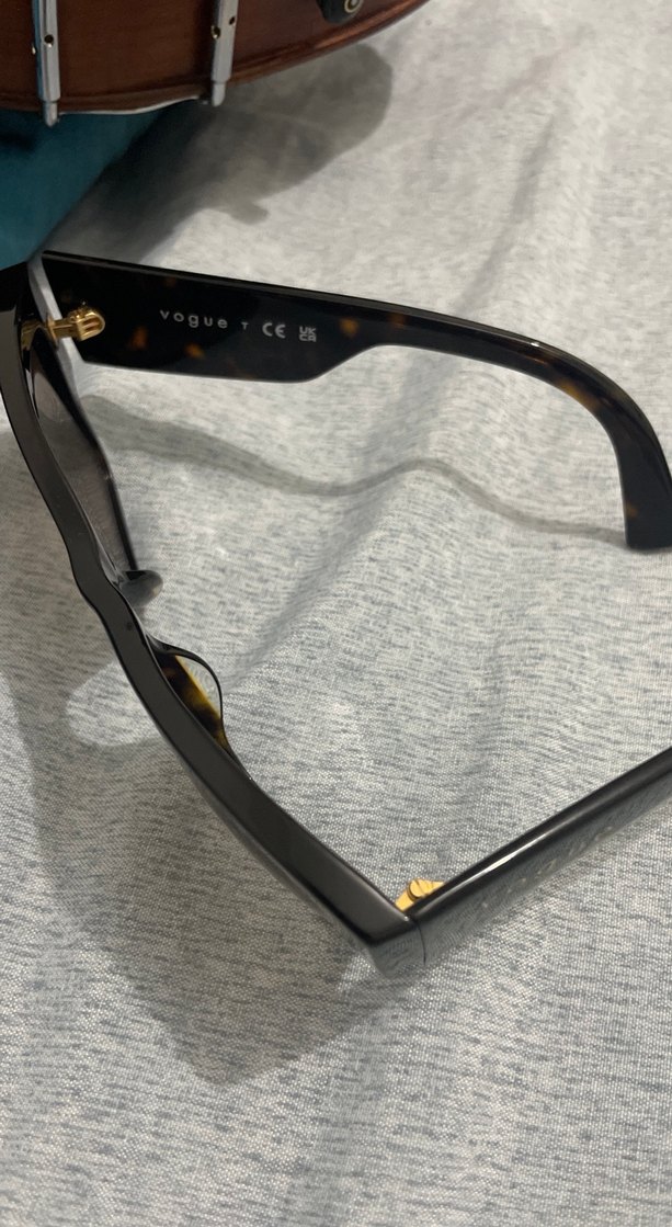Vogue Klasik Kadın Güneş Gözlüğü - Görsel 4