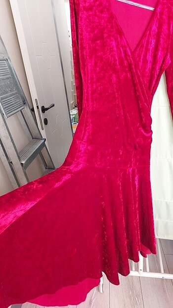 Kadife Elbise - Görsel 2