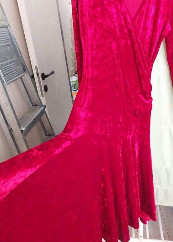 Kadife Elbise - Görsel 2