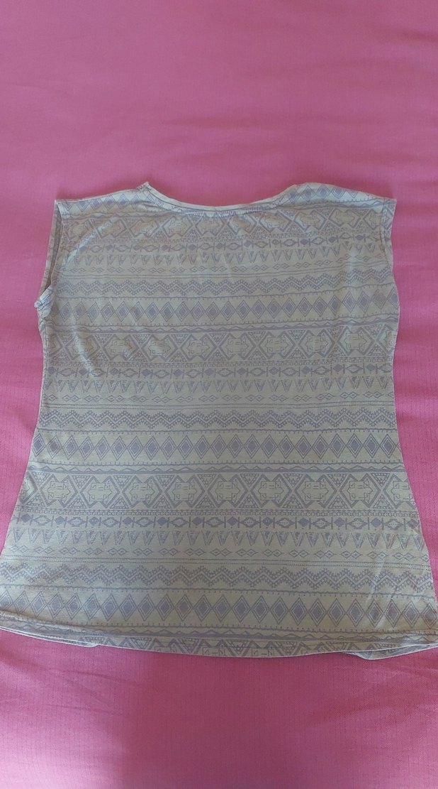 Yesil geometrik desenli Bohem Tişört - Görsel 3