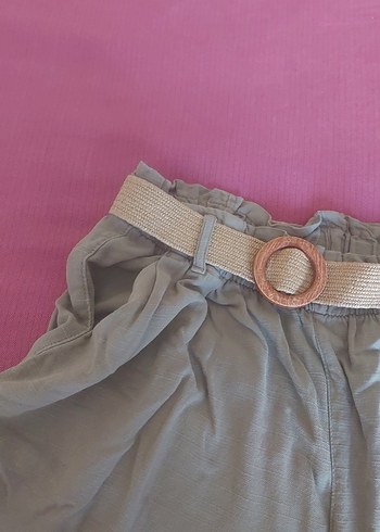 Kadın Haki renk Keten Kemerli Mini Şort - Görsel 3