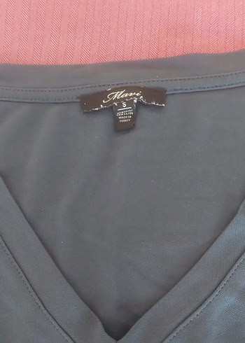 Mavi V Yaka Tişört - Görsel 2