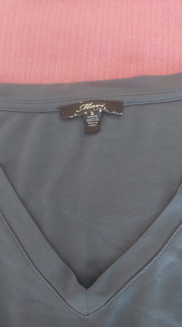 Mavi V Yaka Tişört - Görsel 2