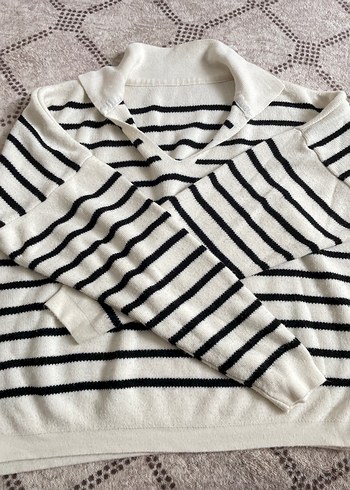Çizgili V Yaka Kadın Triko Kazak - Görsel 2