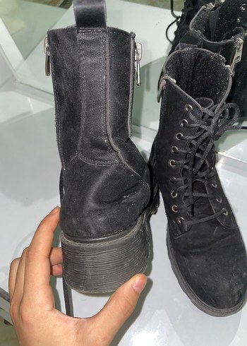 Siyah Fermuarlı  Kadın Bot - Görsel 5