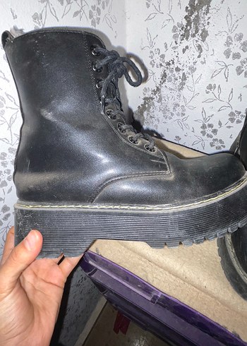 Siyah Bağcıklı Bor - Görsel 3