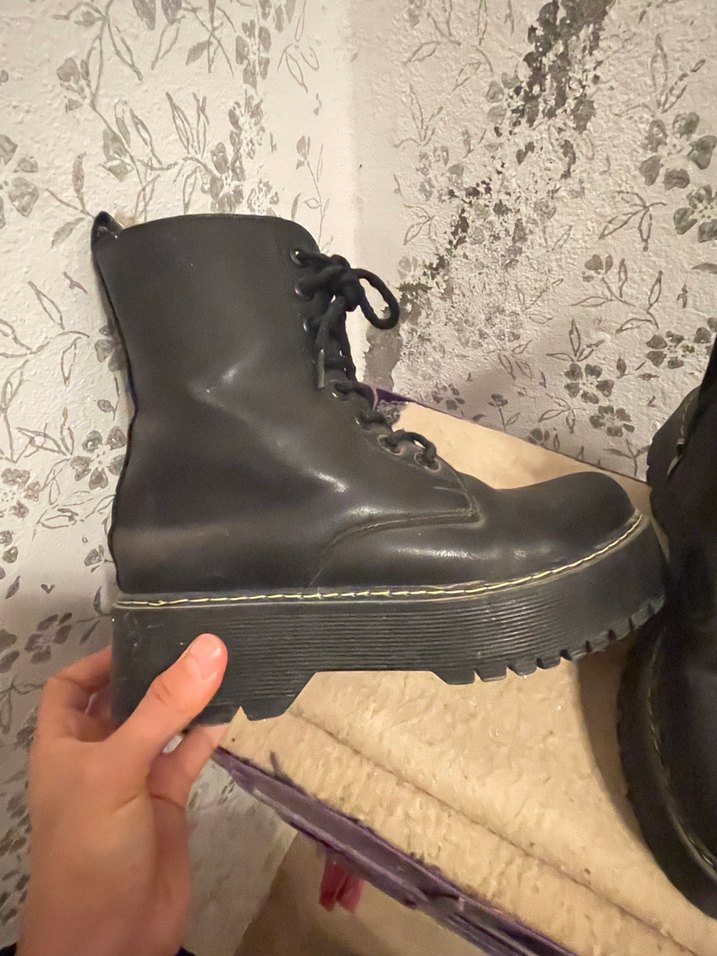 Siyah Bağcıklı Bor - Görsel 4