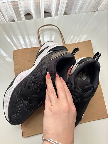 40 Beden siyah Renk Nike techno