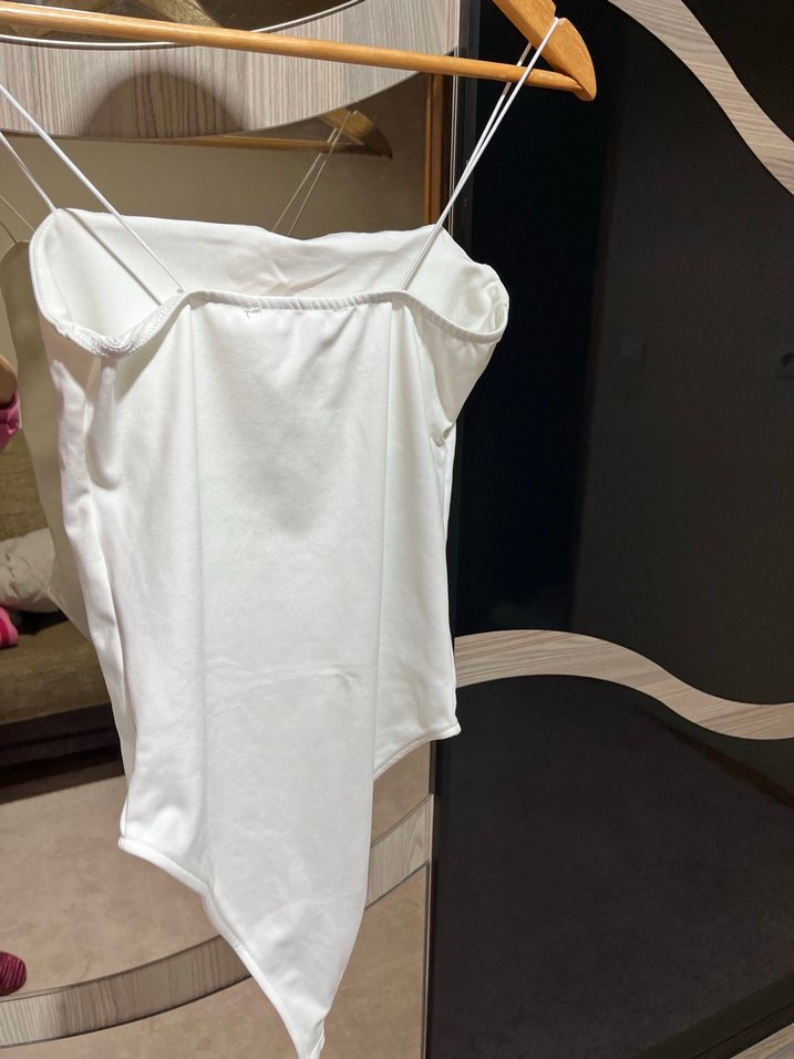 Quzu Beyaz askılı body - Görsel 2