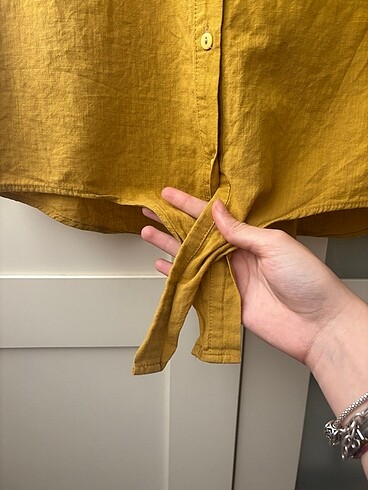 m Beden sarı Renk firesh marka dekolteli gomlek