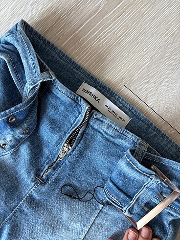 34 Beden mavi Renk Bershka y2 tarz 0 pantolon