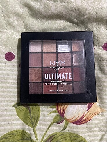 NYX ULTIMATE WARM FAR PALETİ