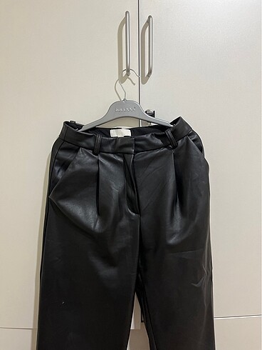 H&M Deri pantolon