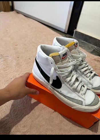 Nike blezear