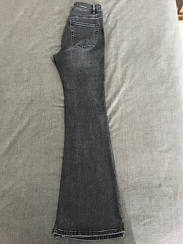 36 Beden gri Renk Stradivarius Füme Boru Paça Jean