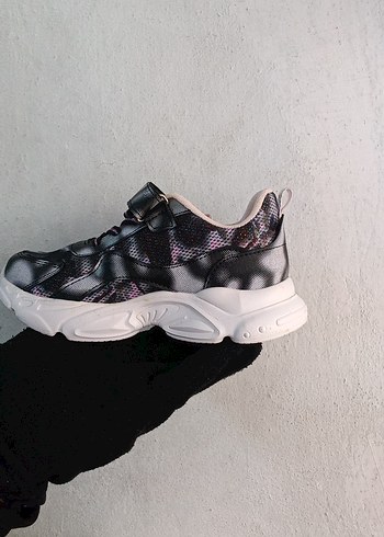 Kızlar için Renkli Bağcıksız Spor Ayakkabı - Görsel 3