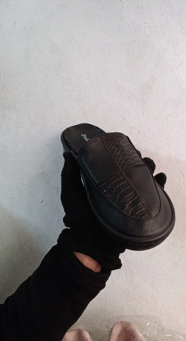 Erkek Siyah Minimalist Ev Terliği Velcro - Görsel 2