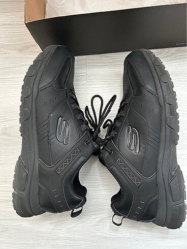 tek ebat Beden Skechers 46 numara