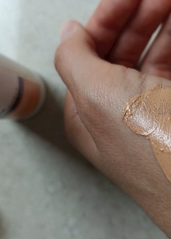 La Roche Posay Anthelios Age Correct SPF50 Renkli Güneş Kremi 50 - Görsel 4